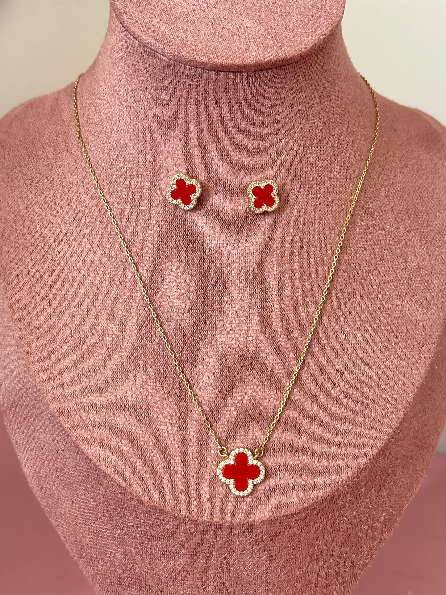 Rouge Clover Set