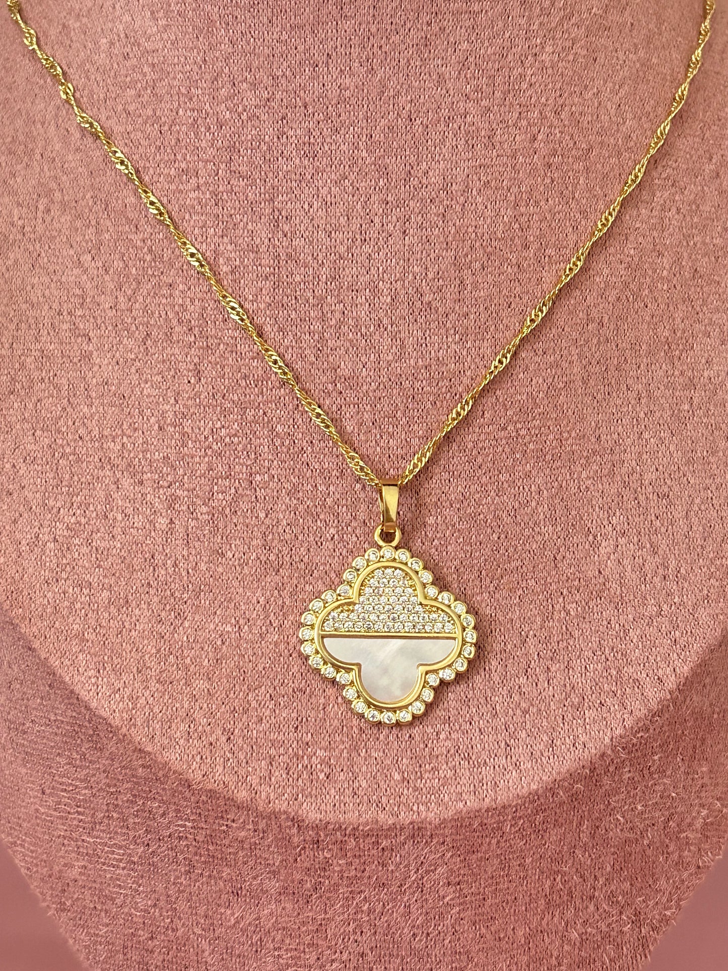 Maxi Clover Sparkle Necklace